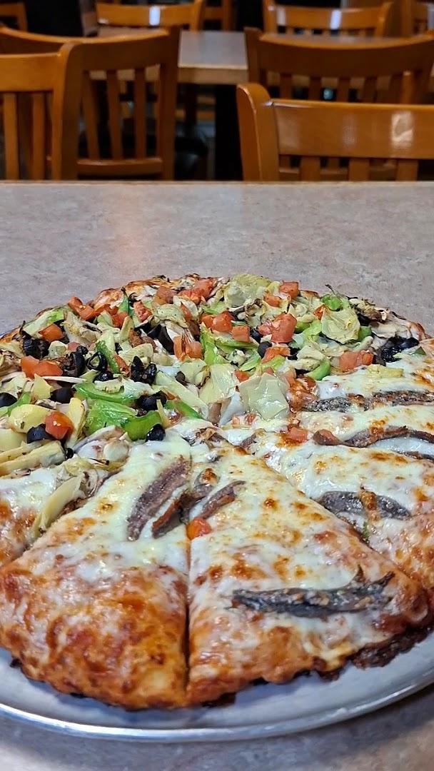 Pizza Torn Basil
